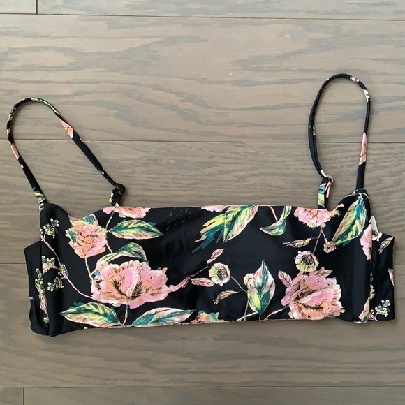 New O'Neil Reversible Floral Revo Bikini Top - Picture 3 of 6